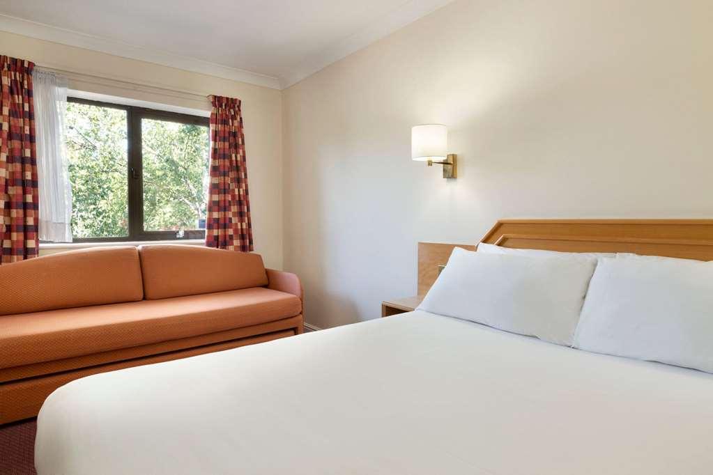 Days Southampton Rownhams 3*
